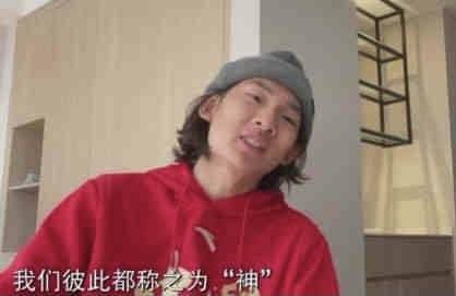 咖啡厅女士的服务